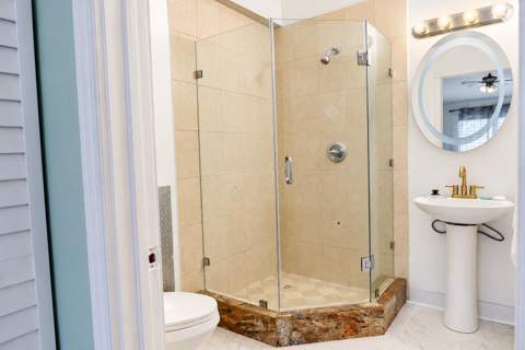 2574 NE 14th Terrace, Pompano Beach FL - photo 10 of 17