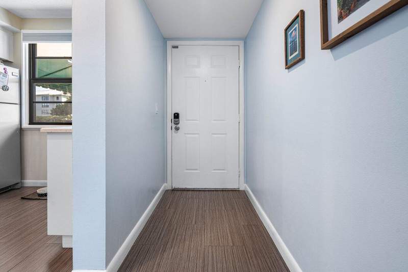 2 bedroom Condominium at 6121 Balboa Circle #103, Whitehall Condo At Camino Real, Boca Raton — photo 4