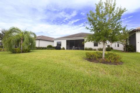 652 SE Boboli Way, Port St. Lucie FL - photo 8 of 81