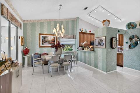 9865 Seacrest Circle #202, Boynton Beach FL - photo 11 of 50