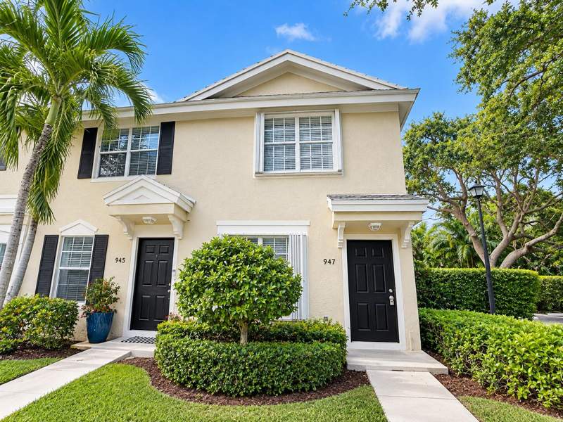 2 bedroom Townhouse at 947 Kokomo Key Lane #947, Kokomo Key, Delray Beach — photo 2