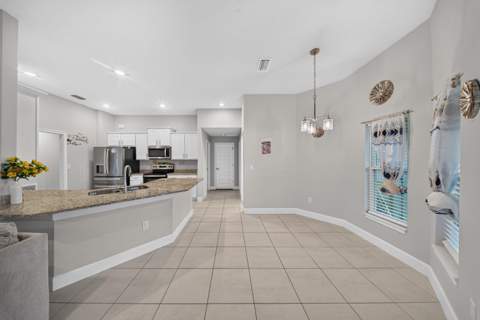 8525 Waterstone Boulevard, Fort Pierce FL - photo 10 of 46