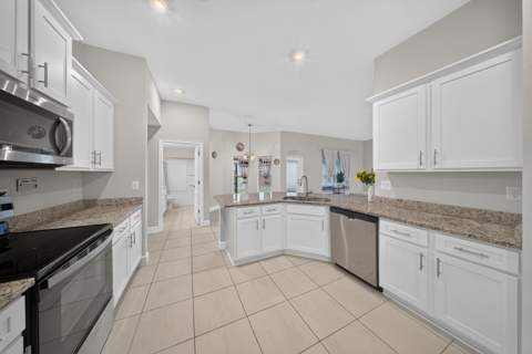 8525 Waterstone Boulevard, Fort Pierce FL - photo 7 of 46