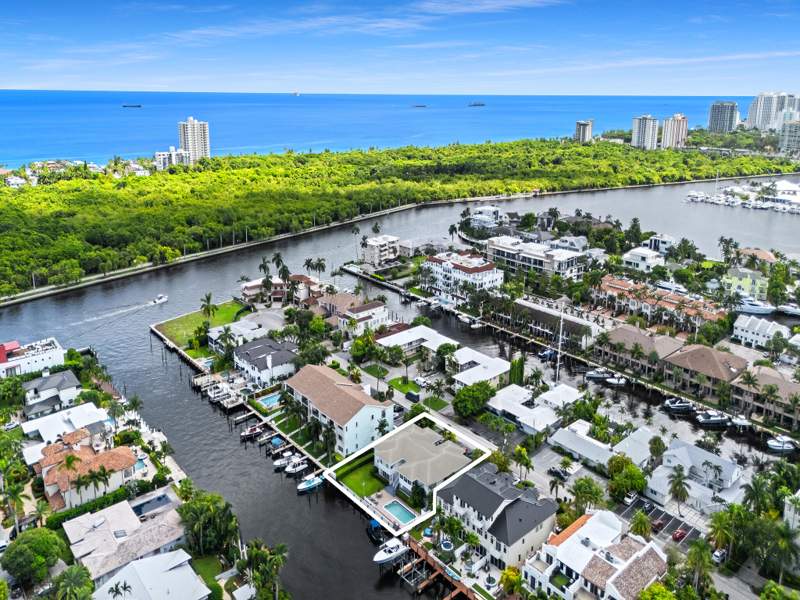 2 bedroom Stock Cooperative at 2743 NE 15th Street #1, Coral Ridge, Fort Lauderdale — photo 4