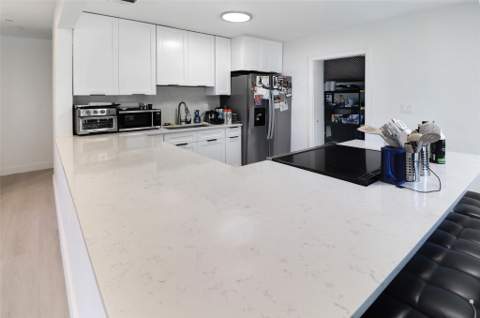508 SW 13th Street, Fort Lauderdale FL - photo 8 of 29