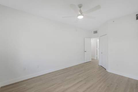 2724 Anzio Court #305, Palm Beach Gardens FL - photo 8 of 14