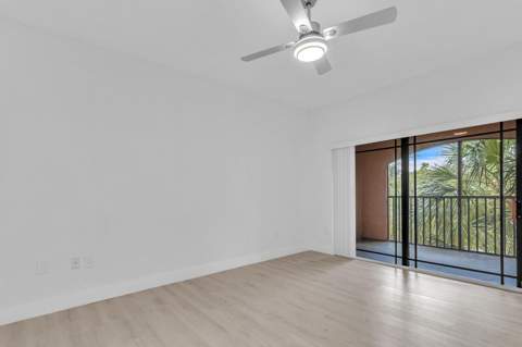 2916 Tuscany Court #302, Palm Beach Gardens FL - photo 10 of 19