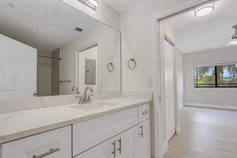 2916 Tuscany Court #302, Palm Beach Gardens FL - photo 17 of 19