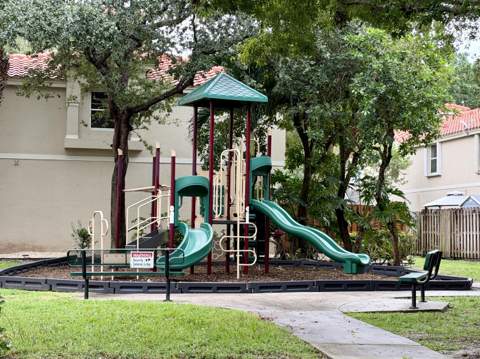 804 Summit Lake Drive, West Palm Beach FL - photo 9 of 23