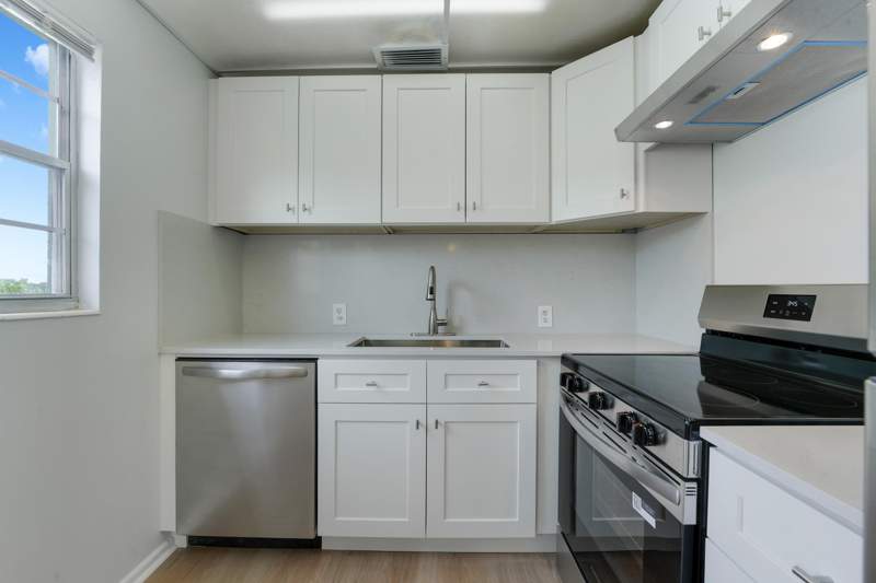 2 bedroom Condominium at 290 Dorset G, Dorset At Century Village Condo, Boca Raton — photo 4