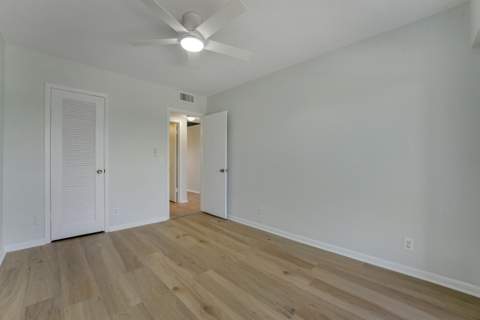 290 Dorset G, Boca Raton FL - photo 17 of 20
