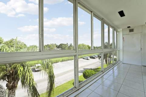 290 Dorset G, Boca Raton FL - photo 19 of 20