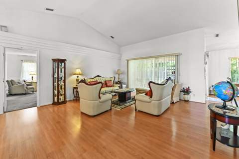 203 Ponce de Leon Street, Royal Palm Beach FL - photo 6 of 34