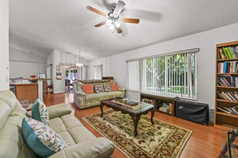 203 Ponce de Leon Street, Royal Palm Beach FL - photo 8 of 34