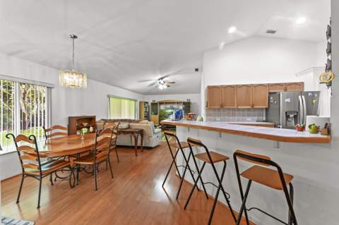 203 Ponce de Leon Street, Royal Palm Beach FL - photo 10 of 34