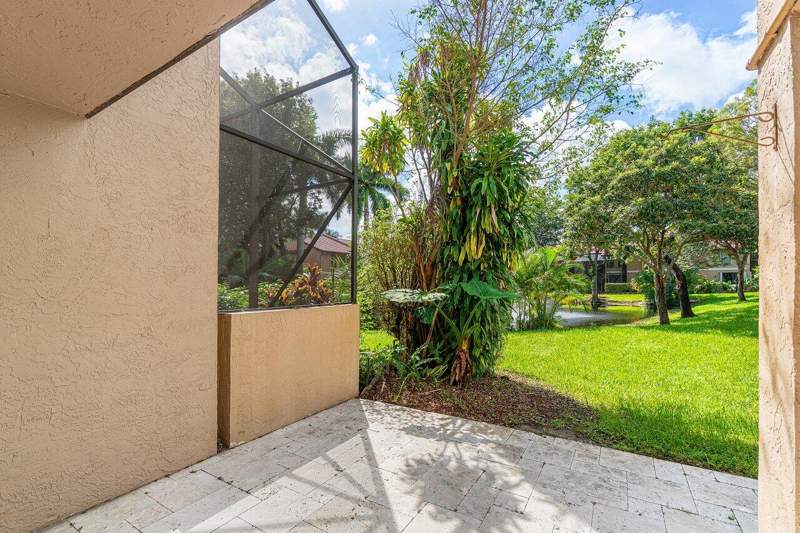 3 bedroom Townhouse at 22068 Las Brisas Circle, Las Brisas, Boca Raton — photo 2