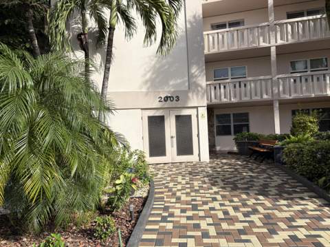 2003 Granada Drive #B4, Coconut Creek FL - photo 23 of 25