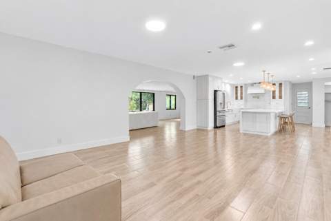 10751 SW 25th Street, Davie FL - photo 7 of 39
