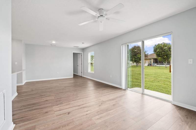 3 bedroom Single Family Residence at 474 NE Mainsail Street, Port St Lucie Section 26, Port St. Lucie — photo 5