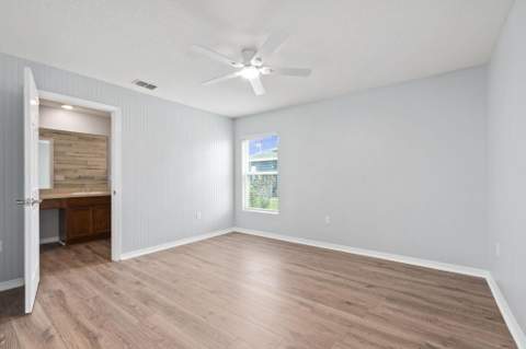 474 NE Mainsail Street, Port St. Lucie FL - photo 12 of 28