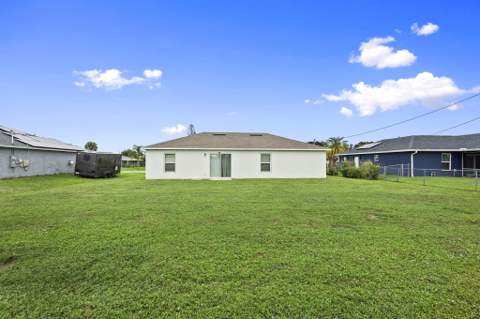 474 NE Mainsail Street, Port St. Lucie FL - photo 22 of 28
