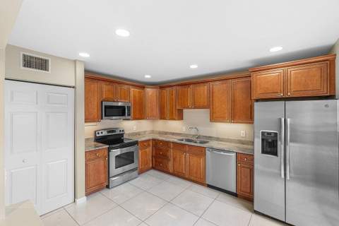 22068 Las Brisas Circle, Boca Raton FL - photo 13 of 41