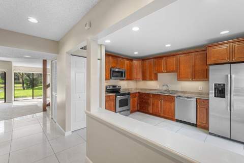 22068 Las Brisas Circle, Boca Raton FL - photo 10 of 41