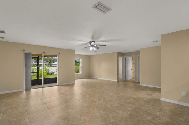 4 bedroom Single Family Residence at 1961 SW Diamond Street, Port St Lucie Section 11, Port St. Lucie — photo 5