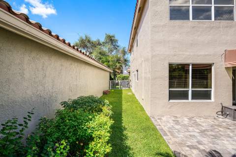 10378 Buena Ventura Drive, Boca Raton FL - photo 10 of 70
