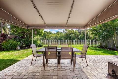 10378 Buena Ventura Drive, Boca Raton FL - photo 6 of 70