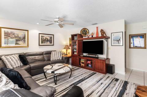 10378 Buena Ventura Drive, Boca Raton FL - photo 19 of 70
