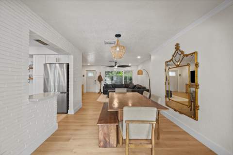 160 SE 9th Street, Pompano Beach FL - photo 7 of 37