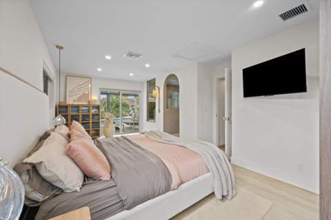 160 SE 9th Street, Pompano Beach FL - photo 14 of 37