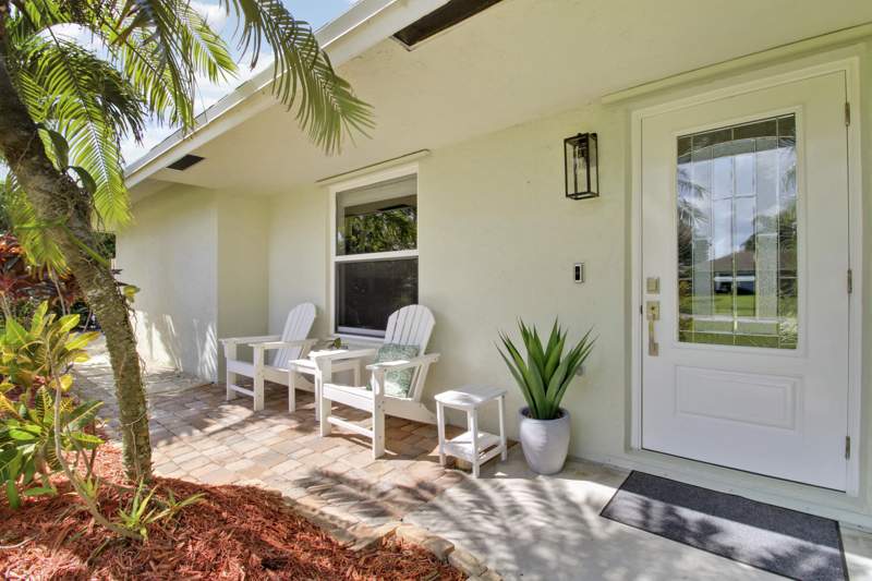 3 bedroom Single Family Residence at 19823 Hibiscus Drive, Wendimere Heights, Jupiter — photo 4