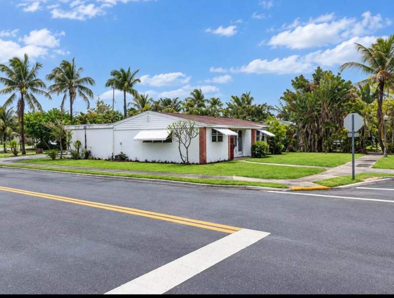4 bedroom Single Family Residence at 1029 Ardmore Road, Belvedere Park, West Palm Beach — photo 4