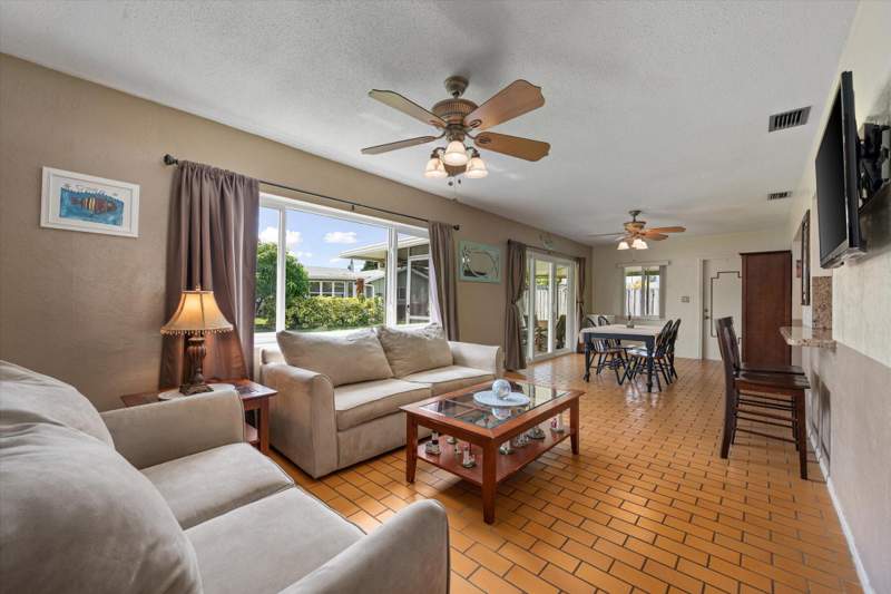3 bedroom Single Family Residence at 9704 NW 67th Street, Westwood Community Two, Tamarac — photo 4