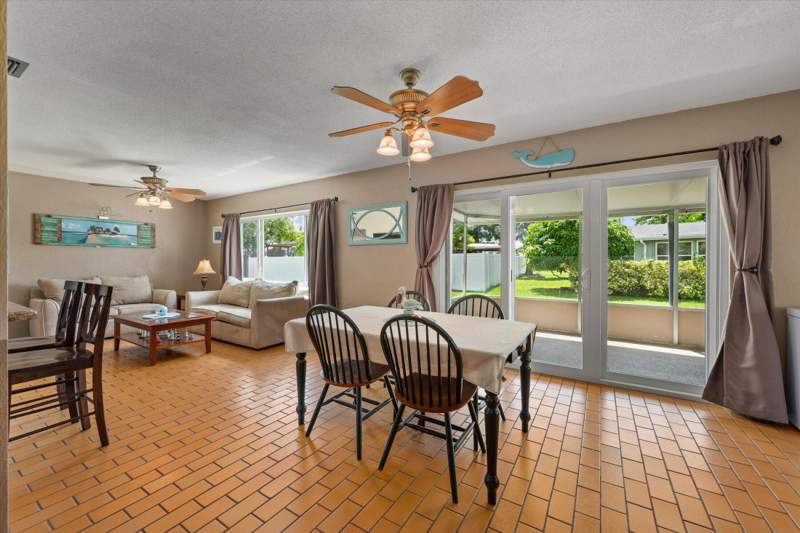 3 bedroom Single Family Residence at 9704 NW 67th Street, Westwood Community Two, Tamarac — photo 5