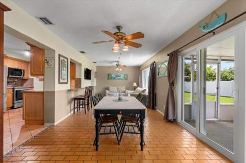 9704 NW 67th Street, Tamarac FL - photo 6 of 47