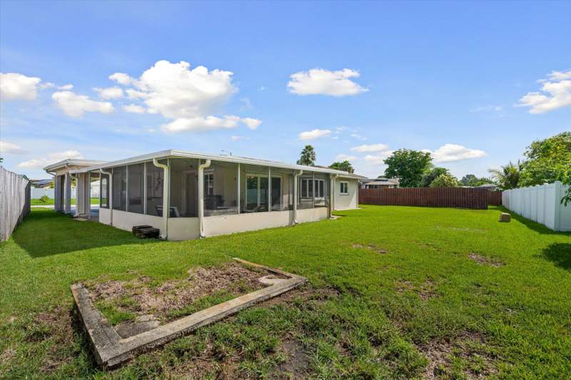 3 bedroom Single Family Residence at 9704 NW 67th Street, Westwood Community Two, Tamarac — photo 3