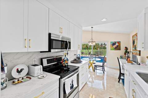 11270 Cloverleaf Circle, Boca Raton FL - photo 15 of 36