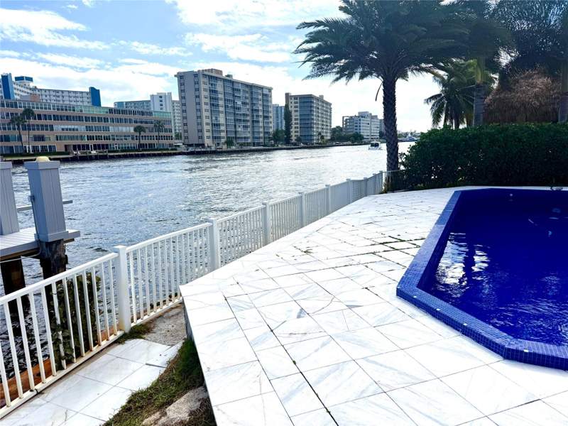 3 bedroom Single Family Residence at 720 NE 28th Avenue, Harbor Village Sec E, Pompano Beach — photo 3