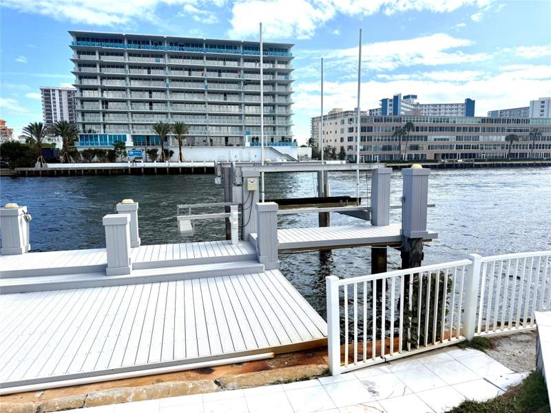 3 bedroom Single Family Residence at 720 NE 28th Avenue, Harbor Village Sec E, Pompano Beach — photo 5