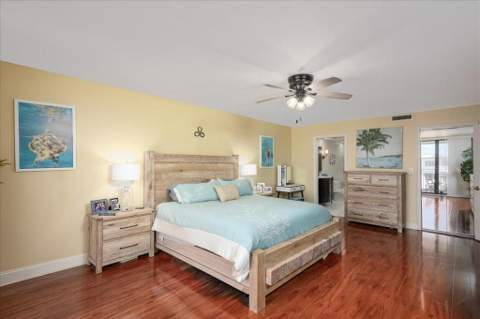 1167 Hillsboro Mile #706, Hillsboro Beach FL - photo 12 of 45