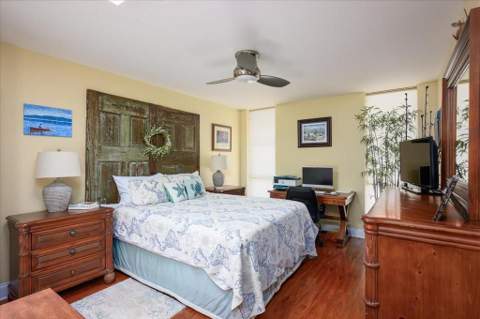 1167 Hillsboro Mile #706, Hillsboro Beach FL - photo 15 of 45