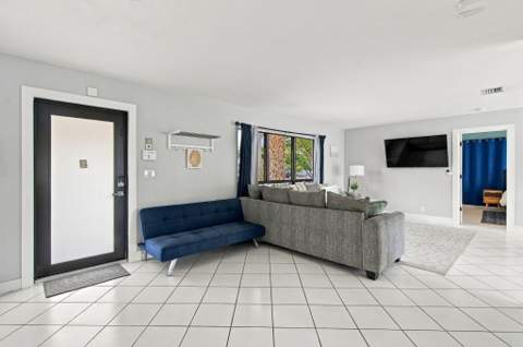 2102 NE 68th Street, Fort Lauderdale FL - photo 18 of 40