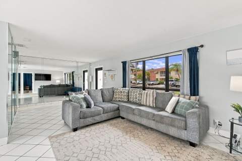 2102 NE 68th Street, Fort Lauderdale FL - photo 9 of 40