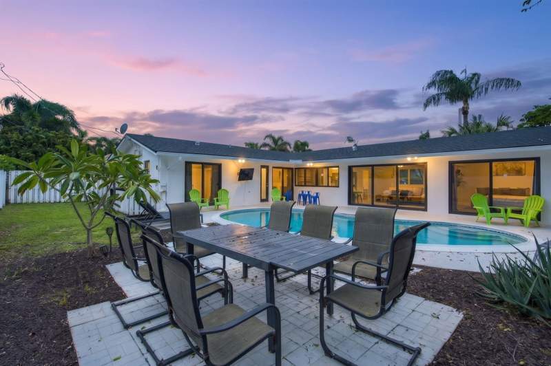 4 bedroom Single Family Residence at 2102 NE 68th Street, Imperial Point 5 Sec, Fort Lauderdale — photo 4