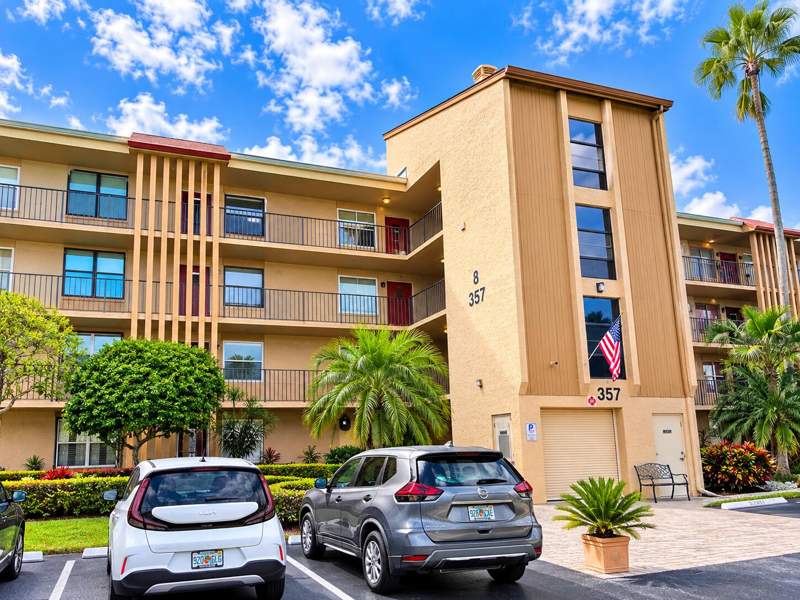 2 bedroom Condominium at 357 N Rock Island Road #407, Palm Lakes Condo, Margate — photo 2