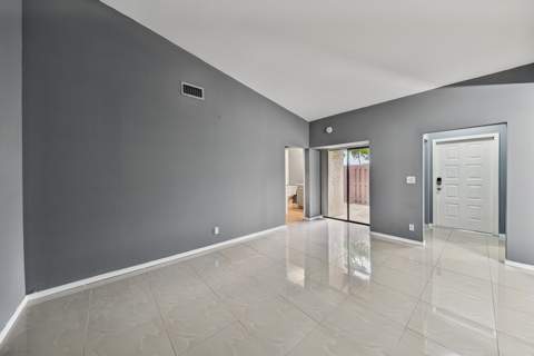 3402 Waterview Circle #B, Palm Springs FL - photo 14 of 41