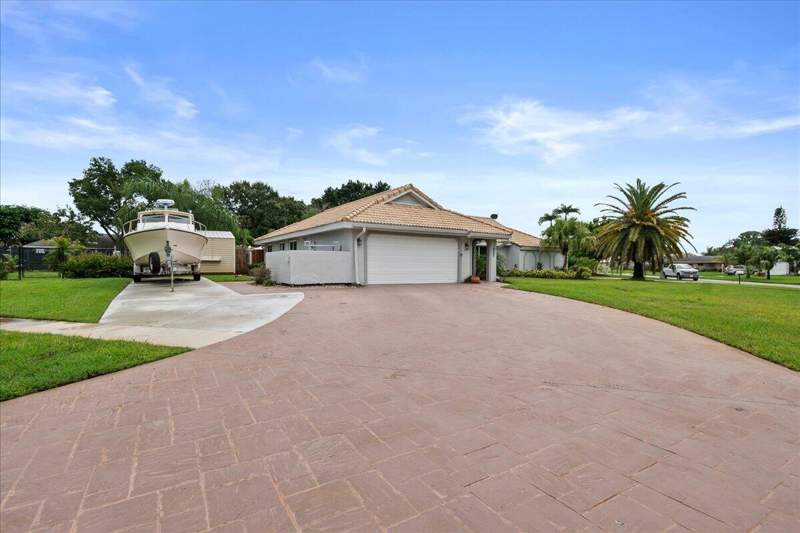3 bedroom Single Family Residence at 1802 SE Hanby Avenue, South Port St Lucie Unit 14, Port St. Lucie — photo 3